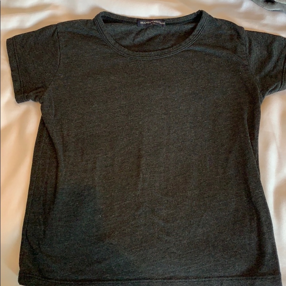 Brandy Melville t-shirt